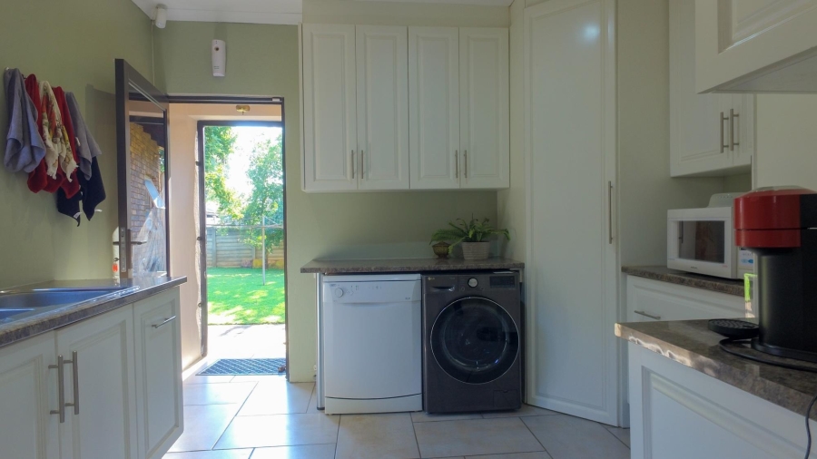 3 Bedroom Property for Sale in Bodorp North West